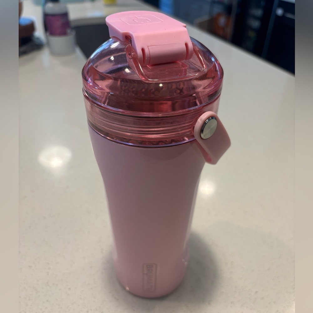 Brumate Shaker Bottle - Blush